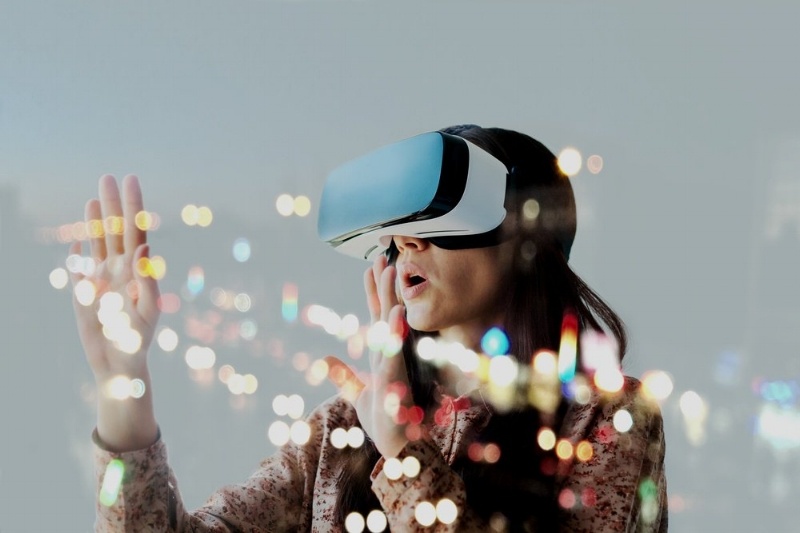 AR and VR applications will advance significantly with the advent of 5G
