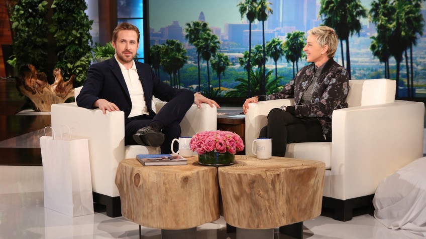 ellen-interviewing-ryan-gosling